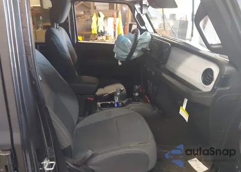 2024 Jeep Wrangler 4Xe Willys 4Xe z USA, uszkodzony, nr VIN 1C4RJXN67RW310263